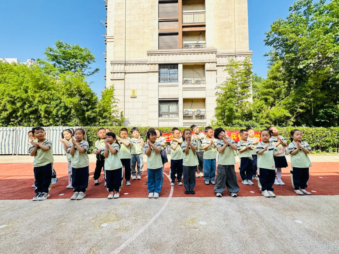 6402.webp.png